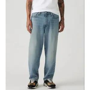 [갤러리아] [리바이스]남성 568 루즈 스트레이트 라이트웨이트 데님팬츠(29037-0085)