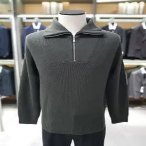 [지오지아] 에리변형 반집업 스웨터 ABE4EU1108 DKH