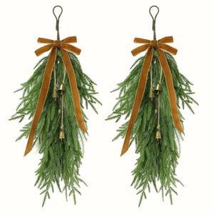 DECKIT 27인치 크리스마스 티어드롭 스웩/인공 노퍽 소나무 화환 .옐로우 벨벳 보우와 도어 스웩, 맨틀 벽난로, 계단 창문 야외 데코를 위한 빈티지 황동 벨 6종