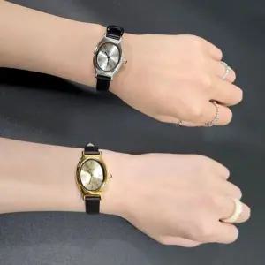 [콩심팥심]데일리 손목시계 패션 스트랩 여성시계