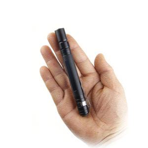 펜라이트 줌후레쉬 휴대용 미니 LED AT-4119 건전지 라이트