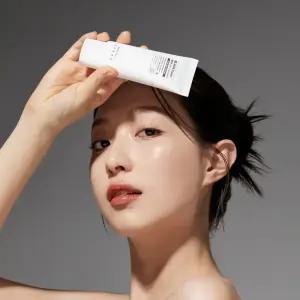 아이제제 블랙커민 NEM 블리스 선크림 50ml / SPF 50+ PA++++