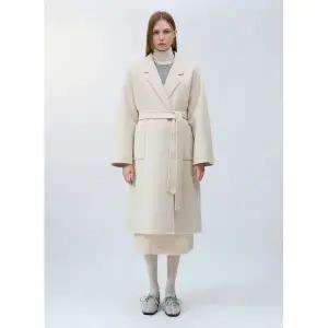 [롯데백화점]리스트 사이드 슬릿 캐시미어 혼방 코트(TWHCTO82130)