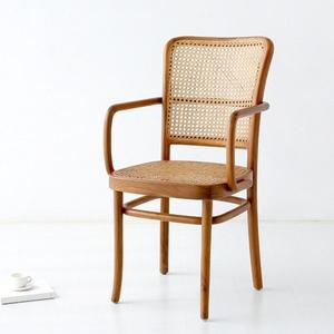 라탄 식탁의자 카페 인테리어 원목 팔걸이의자
