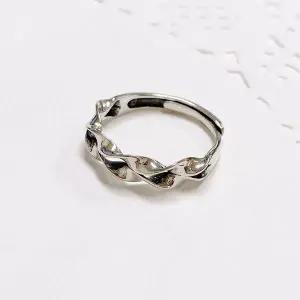 [하프클럽/]순은반지 매혹적인 투라인스크류 프리사이즈