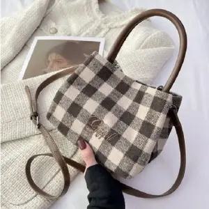 체크 가죽 핸들 미니 토트 크로스백 여성 여자 가방 겨울 미니백