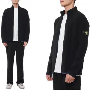 남성 와펜 패치 집업 니트 (7915503A1 V0020 23F)