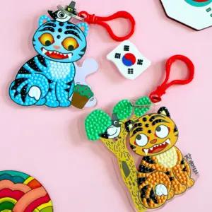 보석십자수 작호도 가방걸이 까치 호랑이 민화 만들기 가방걸이 열쇠고리 키홀더