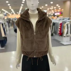 [숲]레브르 리버시블 페이크퍼 카라 조끼 OBADBT1