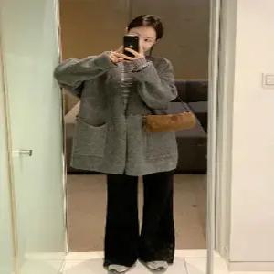 슬릿버튼 덤블기모 부츠컷 밴딩 팬츠 (one color)