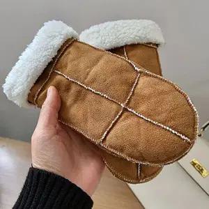 장갑 무스탕 안감 털 겨울 벙어리 퍼 기모 데일리룩-WFGOUUO