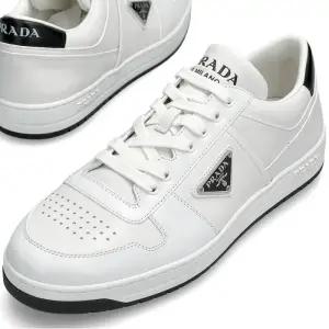 25FW  삼각로고 다운타운 레더 스니커즈 2EE364 3LJ6 F0964