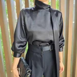 나나 간절기 긴팔 새틴 가을 하객룩 샤틴 모임 오피스 블라우스 머플러 겨울 스카프