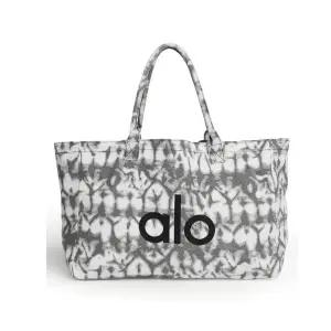 ALO 알로요가 타이다이 아이코닉 쇼퍼백 토드백 그레이