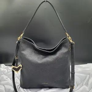 러브캣 하트 펜던트장식 데일리 숄더백 중고 가방 은피아노