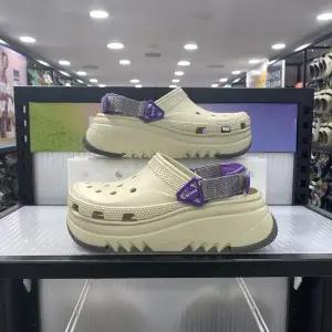 [크록스] 하이커 엑스케이프 클로그 208365-2CF