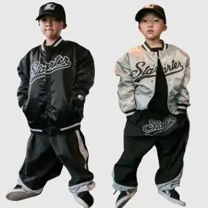 갤러리아 [스타터블랙라벨키즈]웨이브 로고 사틴 바시티 자켓ST244OJK02_BLK/MLG