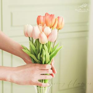 홈트리가든 생화느낌 한송이 조화/ 카페 인테리어 2p