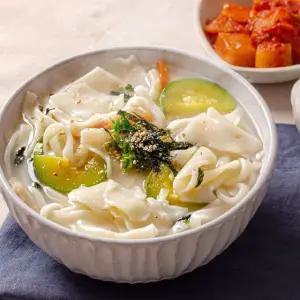 손경신 장인의 탱글 쫄깃 생수제비 500g 2봉+생칼국수450g1봉(10인분 내외)스프포함