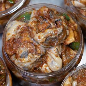 생굴무침 반찬 굴젓 300g 2통 굴무침 굴젓갈