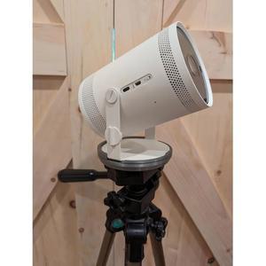 삼성 프리스타일용 프로젝터 삼각대 마운트 - 향상된 안정성, 1세대 및 2세대용 방진 홀더, 홈 시어터에서 야외 이벤트까지 (모든 각도에 적합)