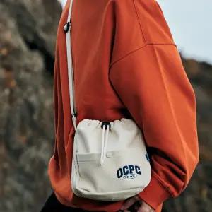 [오션퍼시픽(OCEAN PACIFIC) ] 면100 OCPC 로고 코듀로이 미니 크로스백