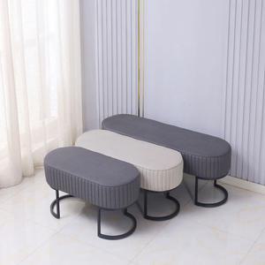 엠보싱 장스툴 카페 대기실 인테리어 업소용 철제 쿠션 의자