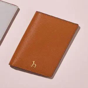 갤러리아 헤지스핸드백 HIHO5F135W2 브라운 단색 소가죽 카드지갑