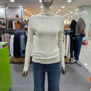 시슬리/애플아울렛/홀가먼트 터틀넥 니트 SAKPC4561