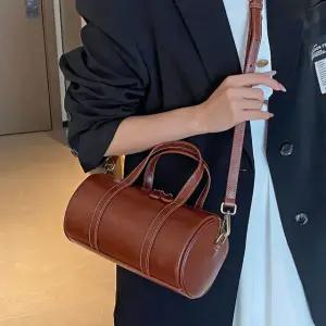 [달라보여]가데론 여성소가죽가방 크로스백 a04415