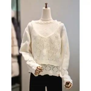 갤러리아 ab.f.z 루즈핏 입술넥 솜사탕 빅사이즈 겨울 니트 ACA1HW42A