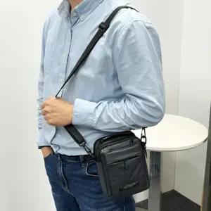 [아우트]크로스백 남성 캐주얼 끈조절