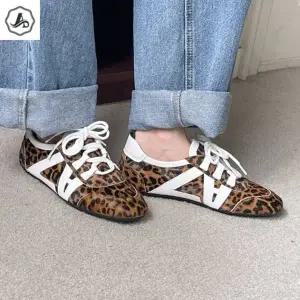 [애슬릿] 소 가죽 스니커즈 호피 여성 데일리 캐주얼 플랫
