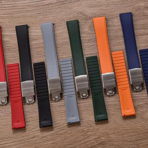 새로운 볼록형 CTS FKM 고무 시계 스트랩 19mm 20mm 퀵 릴리즈 버터플라이 버클 맞춤 재단