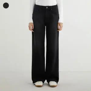 갤러리아 게스 여성 기모 흑청 와이드 청바지 YP4D9195