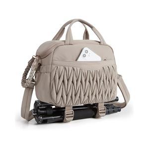 가방스마트 카메라 슬링백, 삼각대 홀더가 있는 사진작가용 휴대용 소형 가방, 방수 DSLR/SLR/비 덮개가 여성용 귀여운 케이스, 소니 캐논 니콘과 호환, 카멜