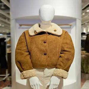 부루앤쥬디 배색리버시블무스탕자켓 BBSAJK101B