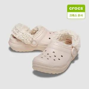 [크록스 본사] 클래식 플리스 라인드 클로그(플리스 스트랩) 키즈 콰츠 212856-6UR