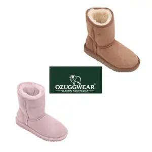 [토박스](강남점)[오즈어그웨어] 호주 OZUGGWEAR 키즈 클래식 숏 부츠 OZKCC4TSUL11 (145MM~210MM)