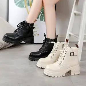 [제이시]제이시 6cm 발편한키높이 여자통굽워커 앵클부츠 B075