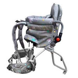 등산 캐리어 유아 지게 가방 목마 아기띠 백프레임 10세 이하 어린이용 블랙 - J06