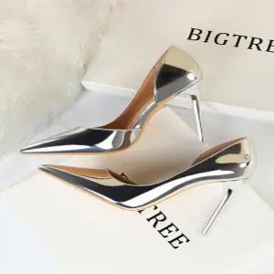 에나멜 스텔레토 힐 뾰족코 하이힐 블랙 실버 골드 컬러 빅사이즈 여자 구두 여성 신발