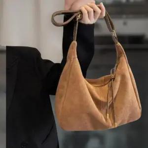 [옷자락]여성 빈티지 스웨이드 호보 숄더 끈 크로스백