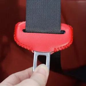 안전벨트 클립 버클 커버 레드 1P 벨트클립 안전벨트클립 실러콘안전벨트커버