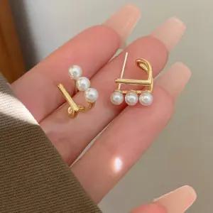 우아한 트리플진주 귀걸이