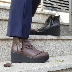 여성부츠 통굽 키높이 가죽 앵클 부츠 발편한 가보시 쿠션 겨울 웨지힐 신발 스텝