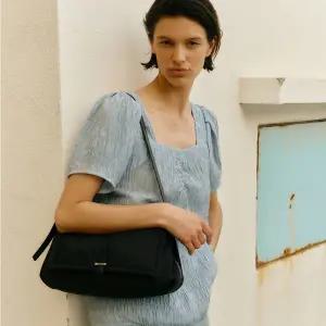 [롯데백화점]조이그라이슨 트리니티 나일론 숄더백 LW5SE2700_10