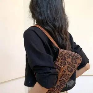 숄더백 데일리 스타일 세련된 러블리 호피 여성