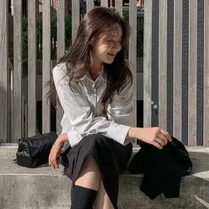 [코코블랑] 스트라이프 피치 기모 크롭 셔츠