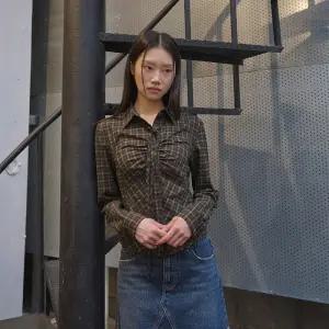 WOMAN 타이 레이어드 셔링 체크 셔츠 [2COL] / WBE4L03515